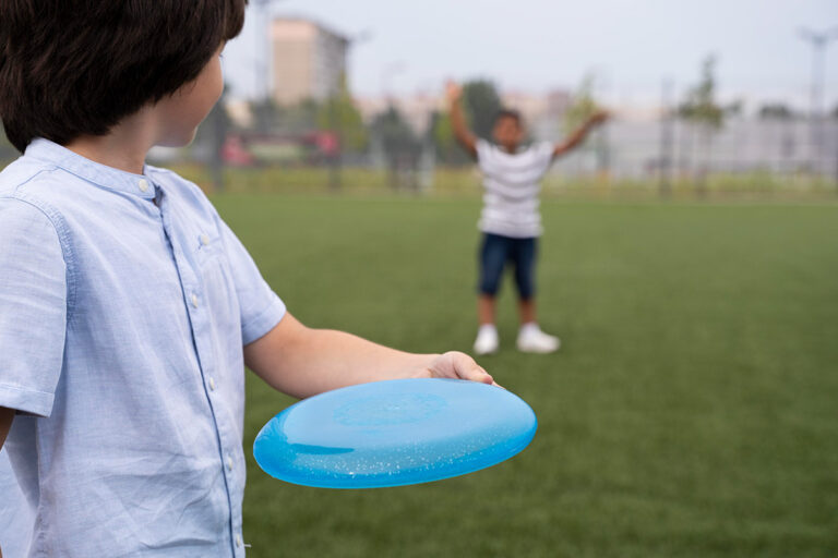 Frisbee per bambini: Guida Completa per Divertirsi all’Aria Aperta