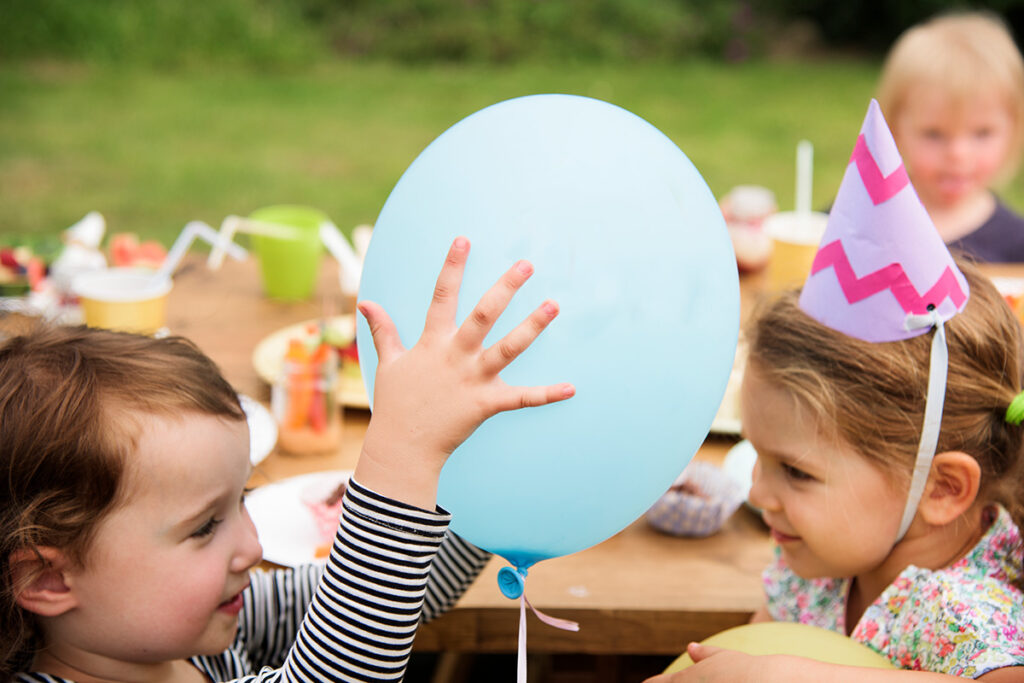 Come Organizzare una Festa di Compleanno per Bambini all'Aperto ...