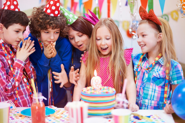 Come festeggiare il compleanno di un bambino in modo originale?